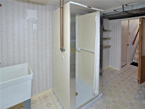 140 Chris Dr, Irwin, PA 15642 photo 21