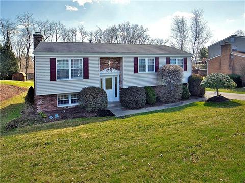 140 Chris Dr, Irwin, PA 15642 photo 1