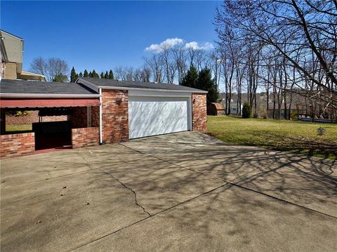 140 Chris Dr, Irwin, PA 15642 photo 22