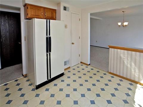 140 Chris Dr, Irwin, PA 15642 photo 11