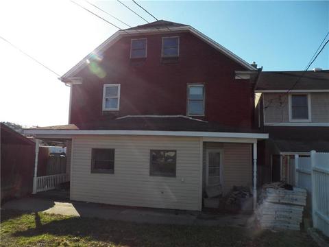 533 Jackson Ave, Vandergrift, PA 15690 photo 7