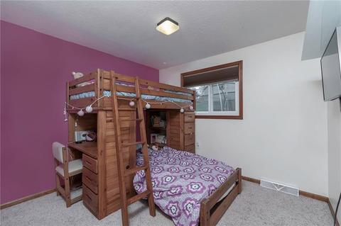 232 Pine Dr, Coraopolis, PA 15108 photo 14