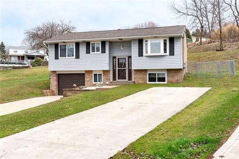 232 Pine Dr, Coraopolis, PA 15108 photo 1