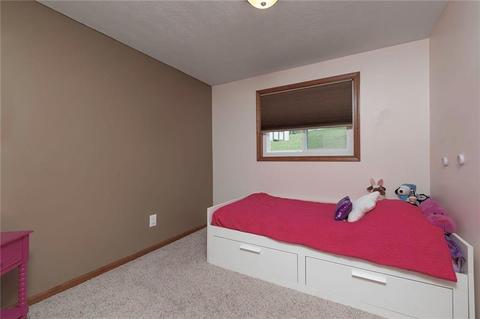 232 Pine Dr, Coraopolis, PA 15108 photo 15