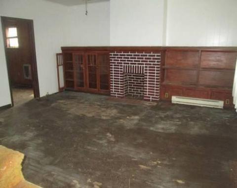 318 E 2nd Ave, Derry, PA 15627 photo 5