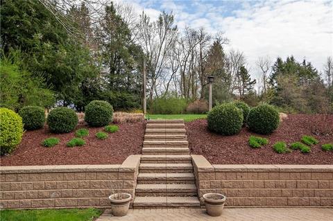 4946 Simmons Cir, Export, PA 15632 photo 21
