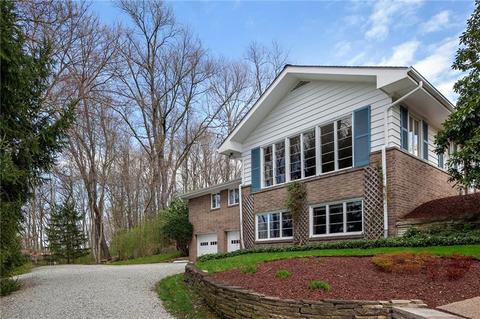 4946 Simmons Cir, Export, PA 15632 photo 3