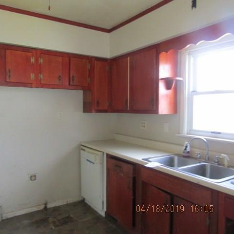 998 Marshall Rd, Monaca, PA 15061 photo 5