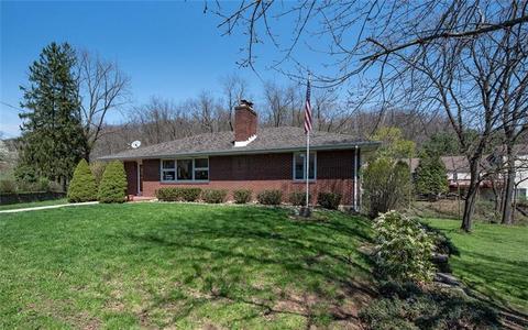 2856 Sunset Cir, Export, PA 15632 photo 3