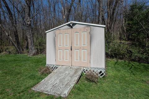 2856 Sunset Cir, Export, PA 15632 photo 24