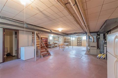 2856 Sunset Cir, Export, PA 15632 photo 17