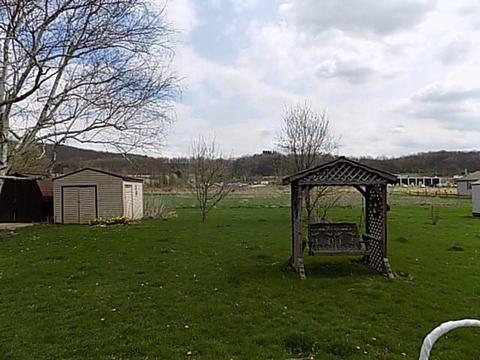 3040 River Rd, Vandergrift, PA 15690 photo 11