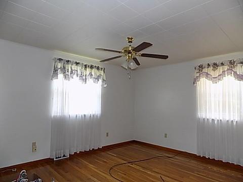 3040 River Rd, Vandergrift, PA 15690 photo 9