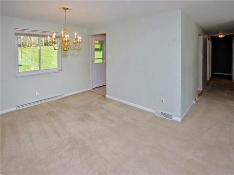 220 Durst Rd, Irwin, PA 15642 photo 10