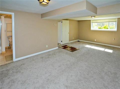 220 Durst Rd, Irwin, PA 15642 photo 16