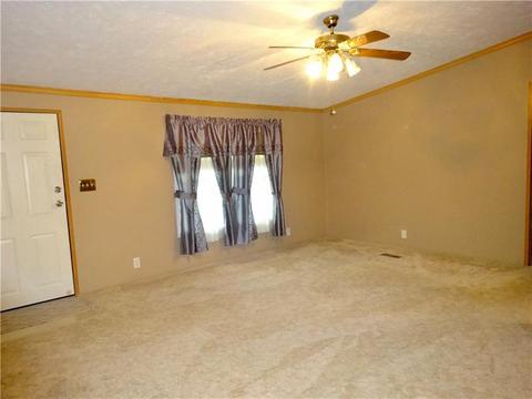 68 Valley Rd, Eighty Four, PA 15330 photo 12