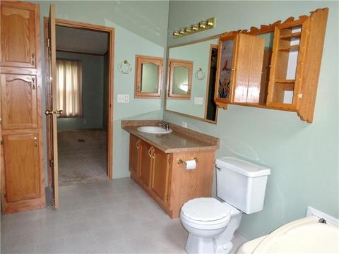 68 Valley Rd, Eighty Four, PA 15330 photo 18