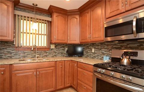 597 Spring Ln, Beaver, PA 15009 photo 5