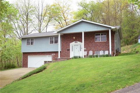 597 Spring Ln, Beaver, PA 15009 photo 2