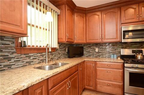 597 Spring Ln, Beaver, PA 15009 photo 6