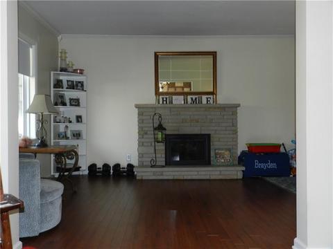 107 E Adams Ave, Vandergrift, PA 15690 photo 9