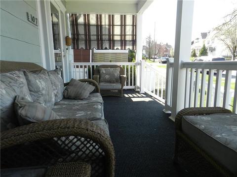 107 E Adams Ave, Vandergrift, PA 15690 photo 4