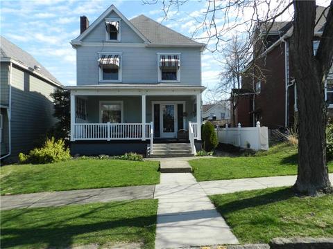 107 E Adams Ave, Vandergrift, PA 15690 photo 1