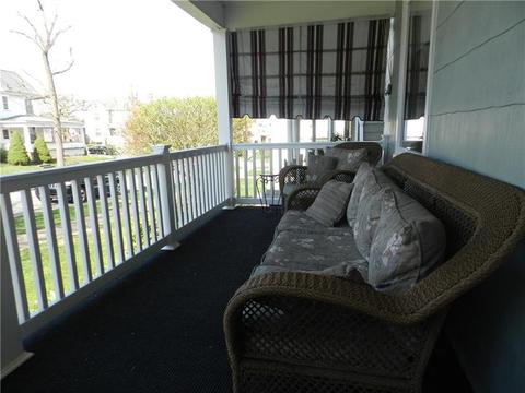 107 E Adams Ave, Vandergrift, PA 15690 photo 3