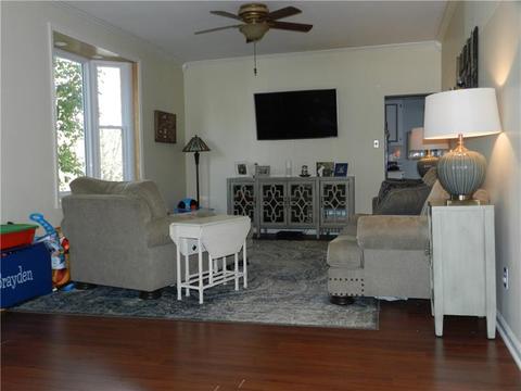 107 E Adams Ave, Vandergrift, PA 15690 photo 7