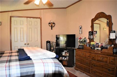 71 Roundtop Rd, Irwin, PA 15642 photo 9