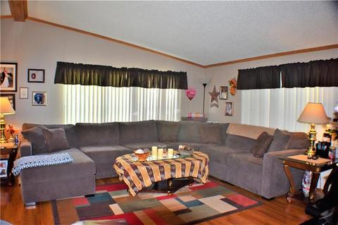 71 Roundtop Rd, Irwin, PA 15642 photo 5