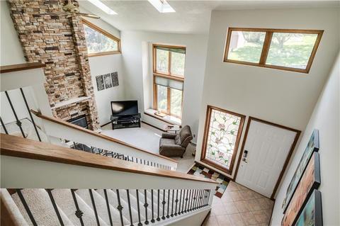 207 Cumberland Dr, Seven Fields, PA 16046 photo 2