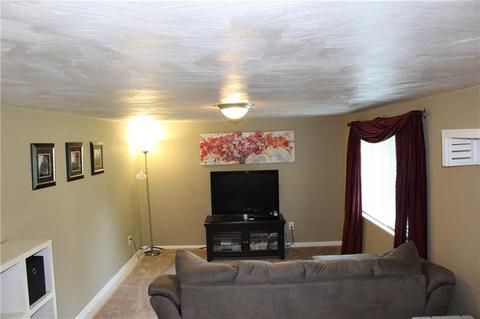 11 Concord Dr, Irwin, PA 15642 photo 14