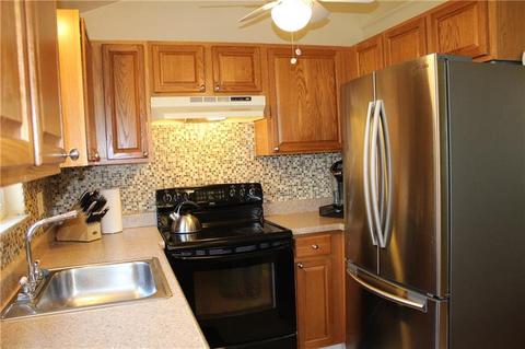 11 Concord Dr, Irwin, PA 15642 photo 4