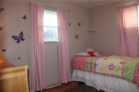 11 Concord Dr, Irwin, PA 15642 photo 11
