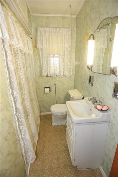 900 9th Ave, Irwin, PA 15642 photo 10
