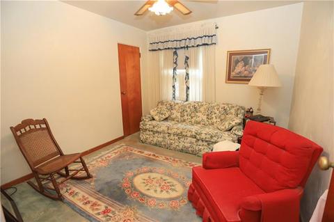 900 9th Ave, Irwin, PA 15642 photo 9