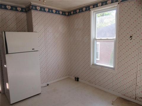 816 John St, Smith, PA 15054 photo 6