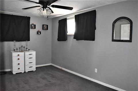 35 Corbett Ave, Irwin, PA 15642 photo 12