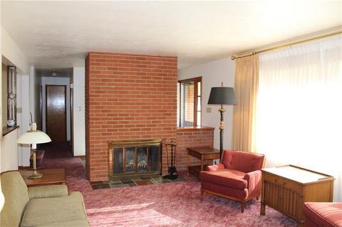 5893 Claridge Export Rd, Export, PA 15632 photo 4