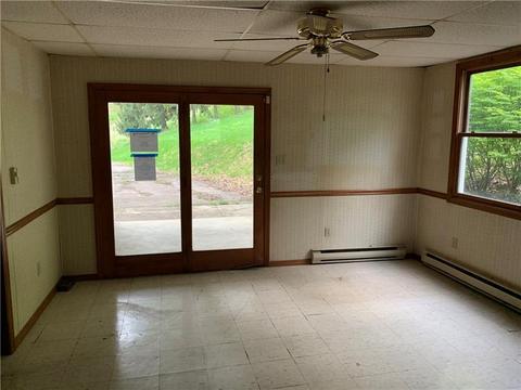 137 Hamilton St, Irwin, PA 15642 photo 11