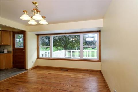 118 Lang Dr, Coraopolis, PA 15108 photo 7