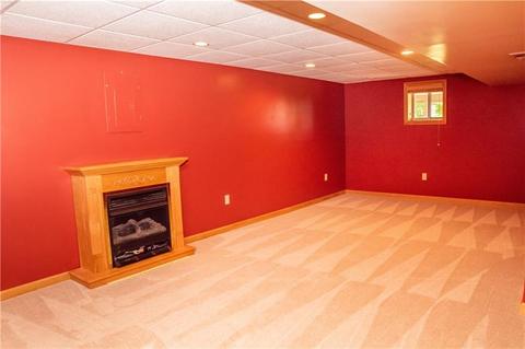33 Barri Dr, Irwin, PA 15642 photo 20