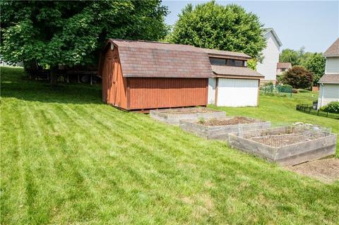 33 Barri Dr, Irwin, PA 15642 photo 24