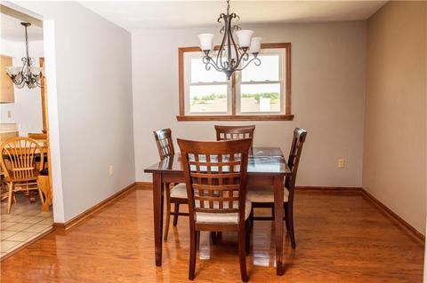 33 Barri Dr, Irwin, PA 15642 photo 6