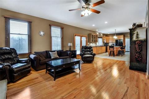 186 Davidson Rd, Mars, PA 16046 photo 4