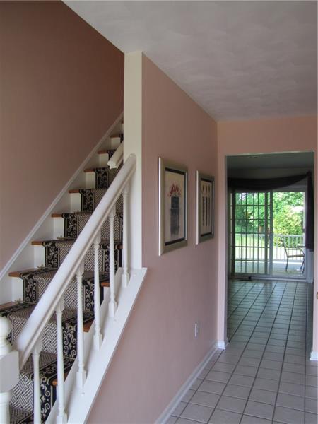 208 Rizzi Dr, Irwin, PA 15642 photo 2