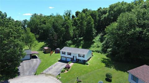 8 Quail Ct, Export, PA 15632 photo 2