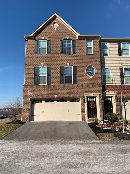 1006 Pointe View Dr, Mars, PA 16046 photo 1