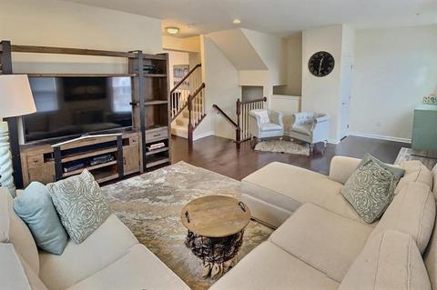 1006 Pointe View Dr, Mars, PA 16046 photo 2